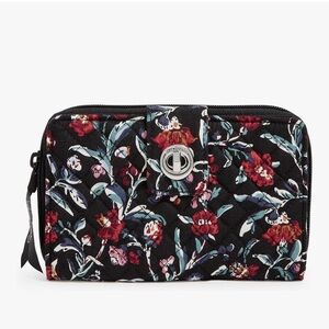 Vera Bradley Iconic Turnlock Wallet Cotton in Floral Design